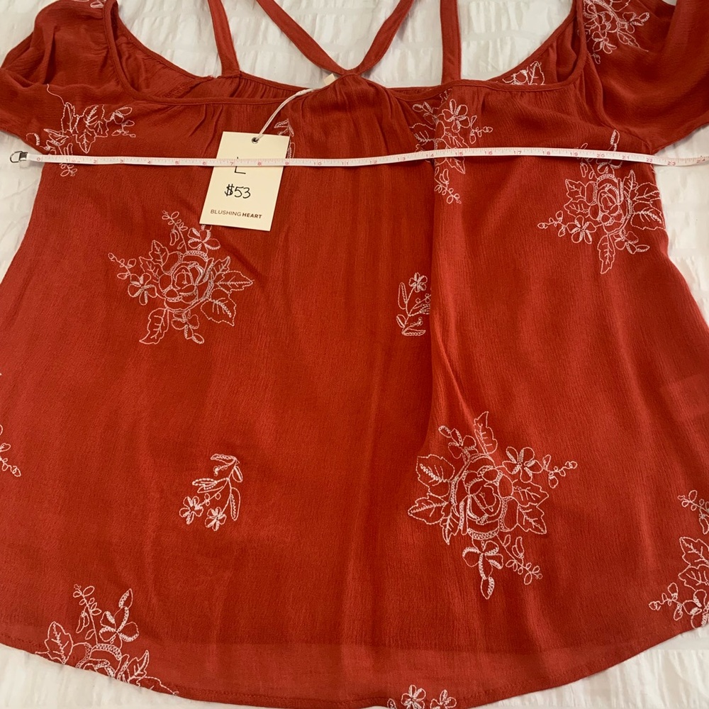 NWT Blushing Heart Embroidered Top - Picture 13 of 16